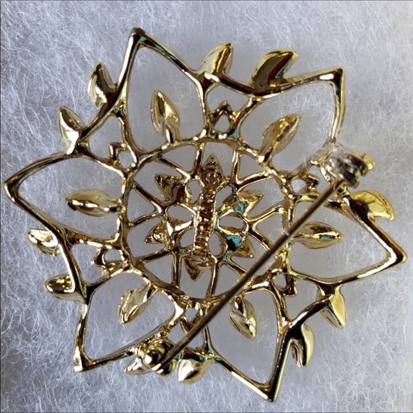 Vintage Sarah Coventry “Peda-Lure” Clip-Ons and Brooch - Picture 4 of 9